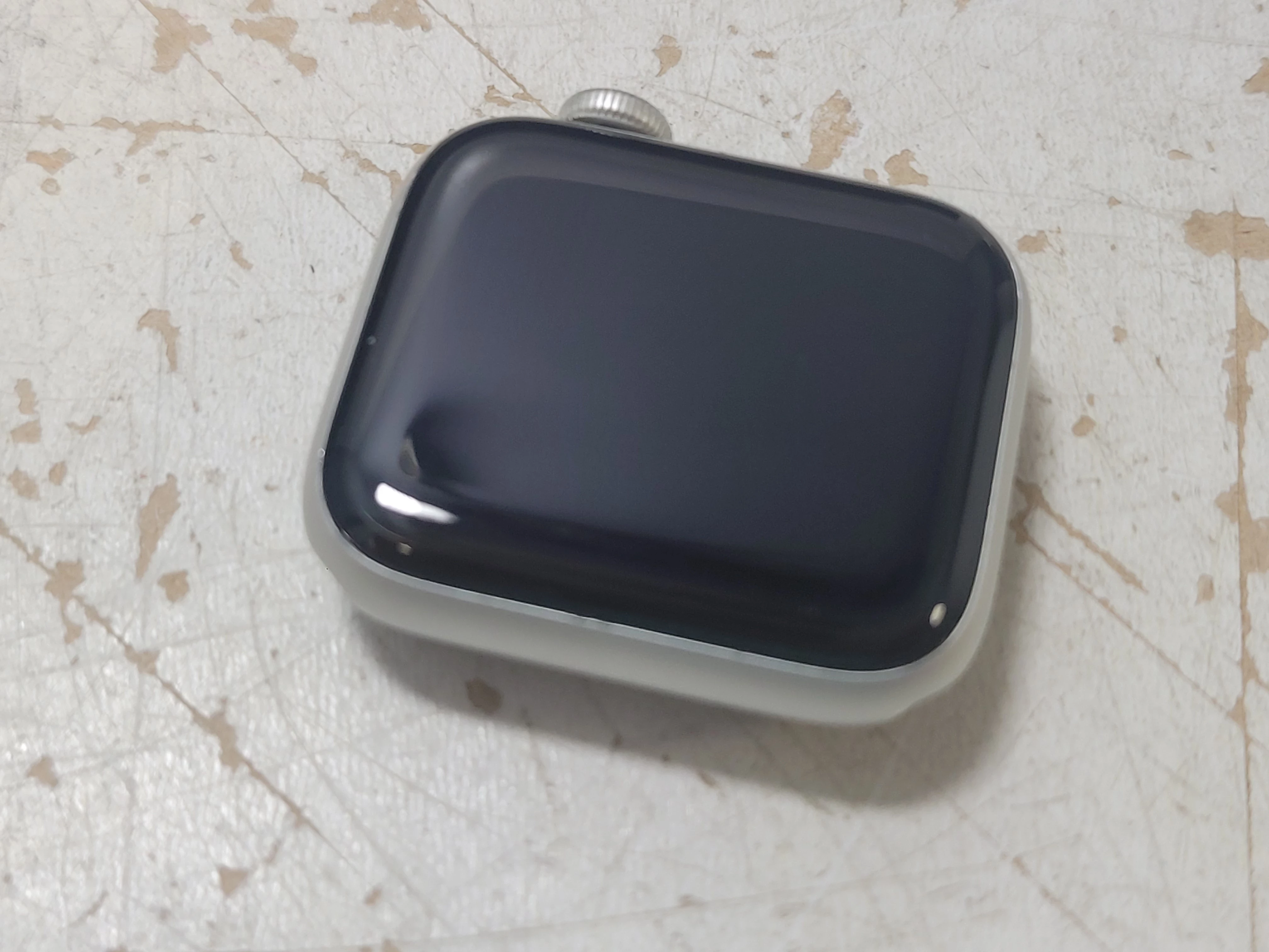 apple-watch-series-4-40-mm-a1977-nike-szerokosc-koperty-4000