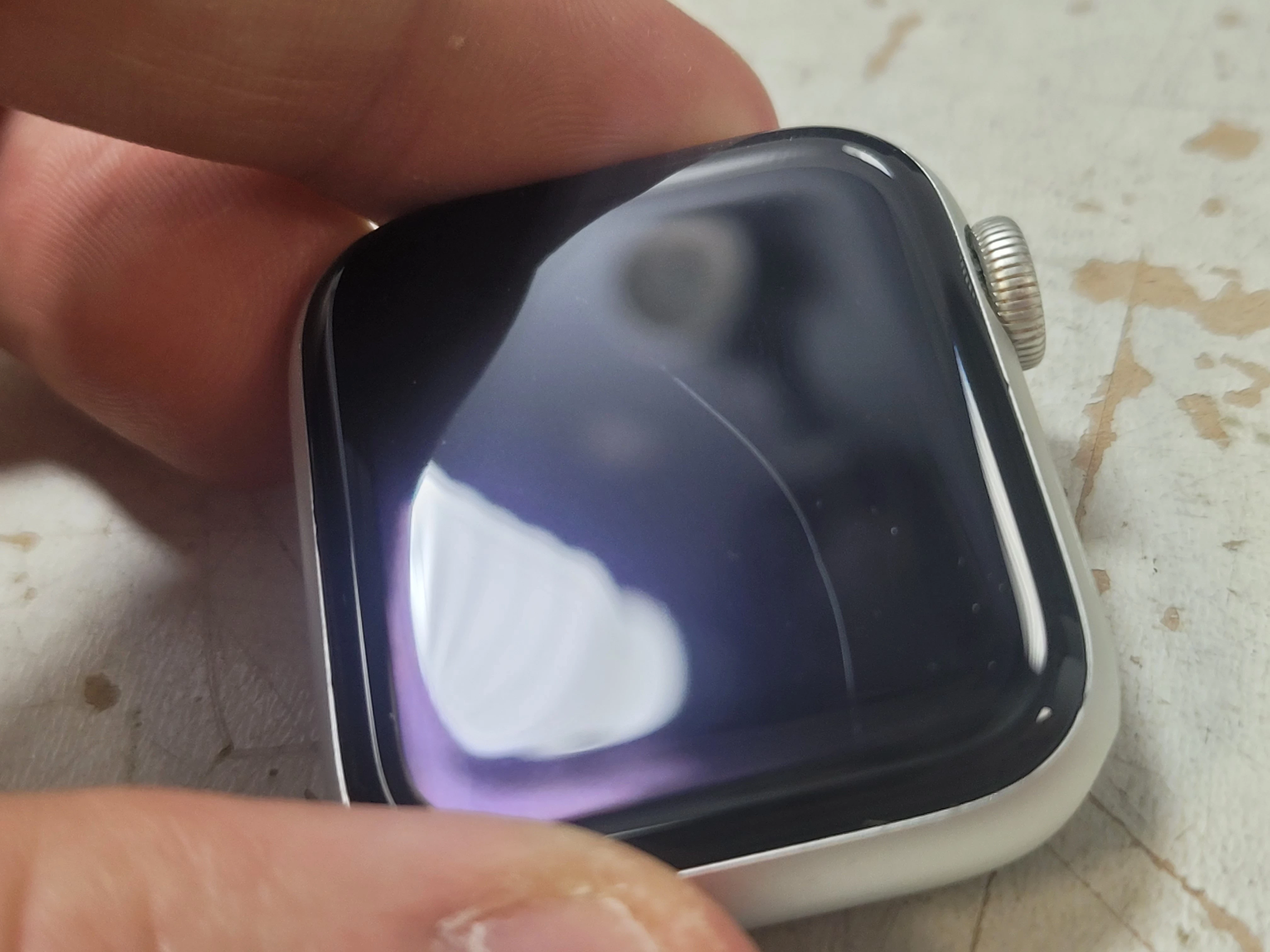 apple-watch-series-4-40-mm-a1977-nike-model-249460-1730615