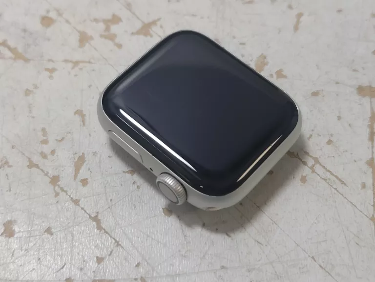 APPLE WATCH SERIES 4 40 MM A1977 NIKE+