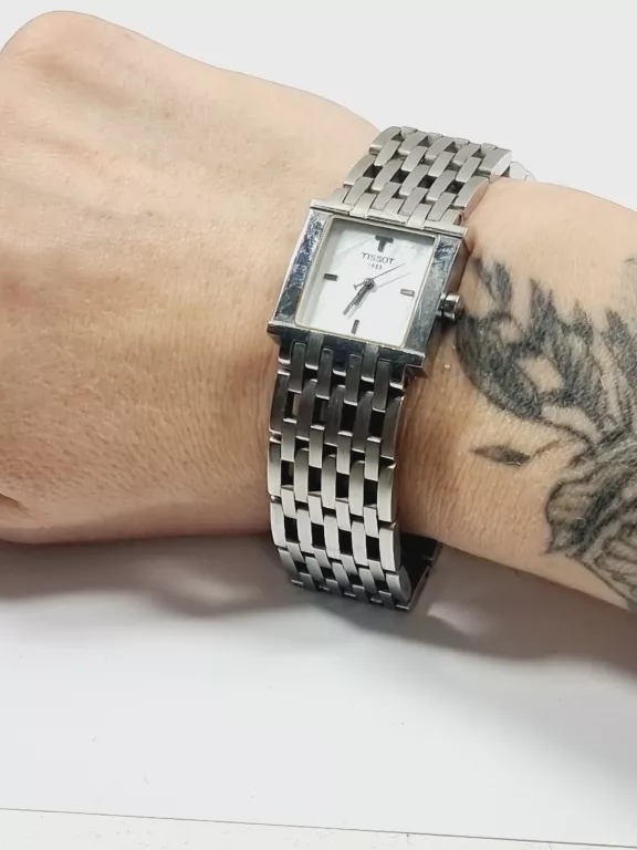 ZEGAREK TISSOT 1853 T02118171T