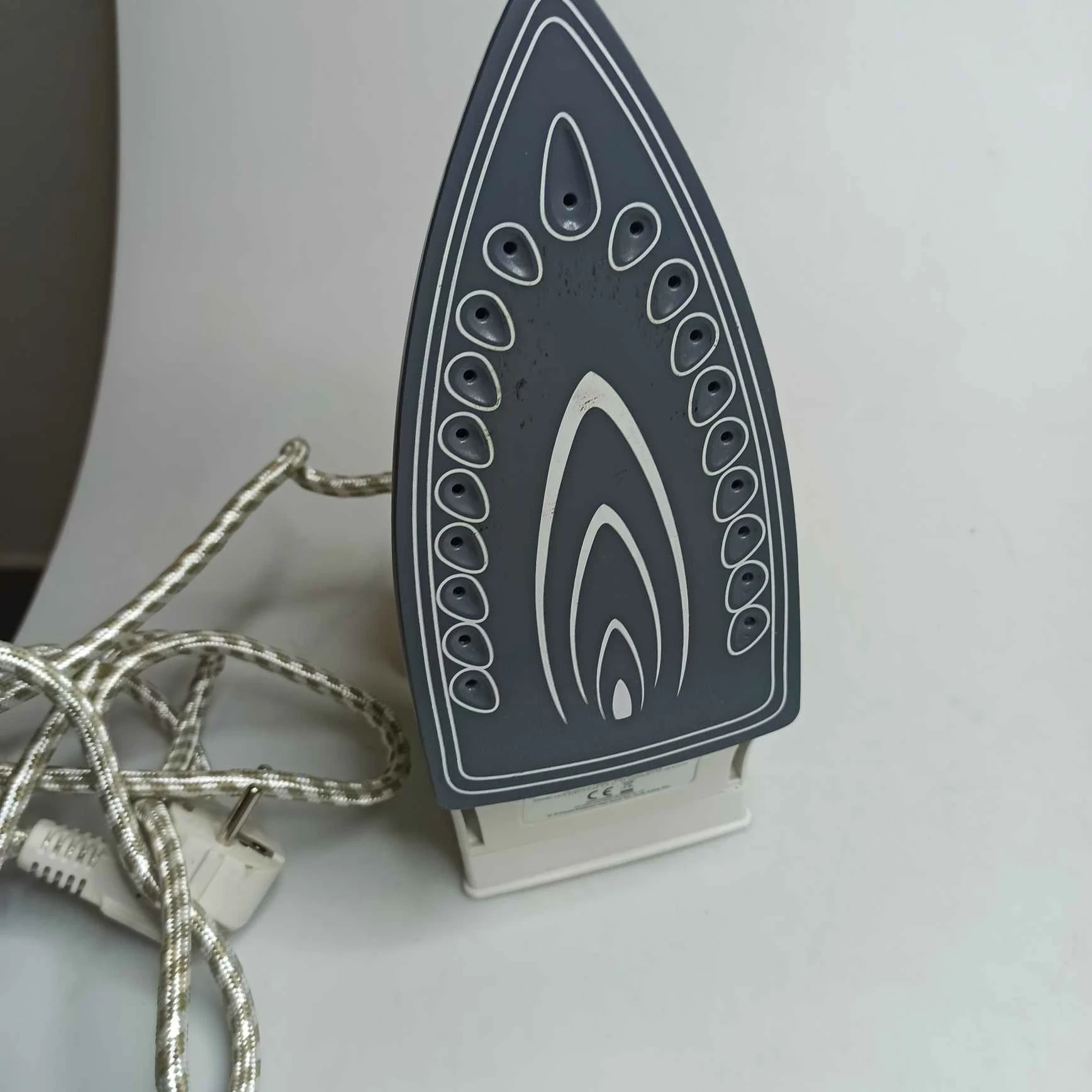 zelazko-lucznik-sli-5900-2000-w-stan-11323-2