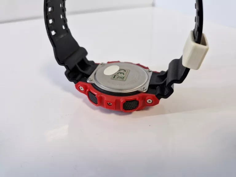 ZEGAREK MĘSKI CASIO G-SHOCK GA-110RD-4AER CZERWONO CZARNY