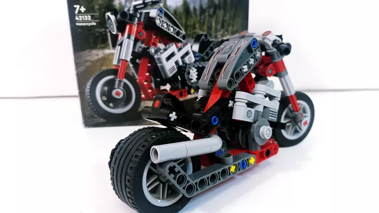 ZESTAW LEGO TECHNICS 42132 MOTOCYKL / PUDEŁKO / ZŁOŻONY