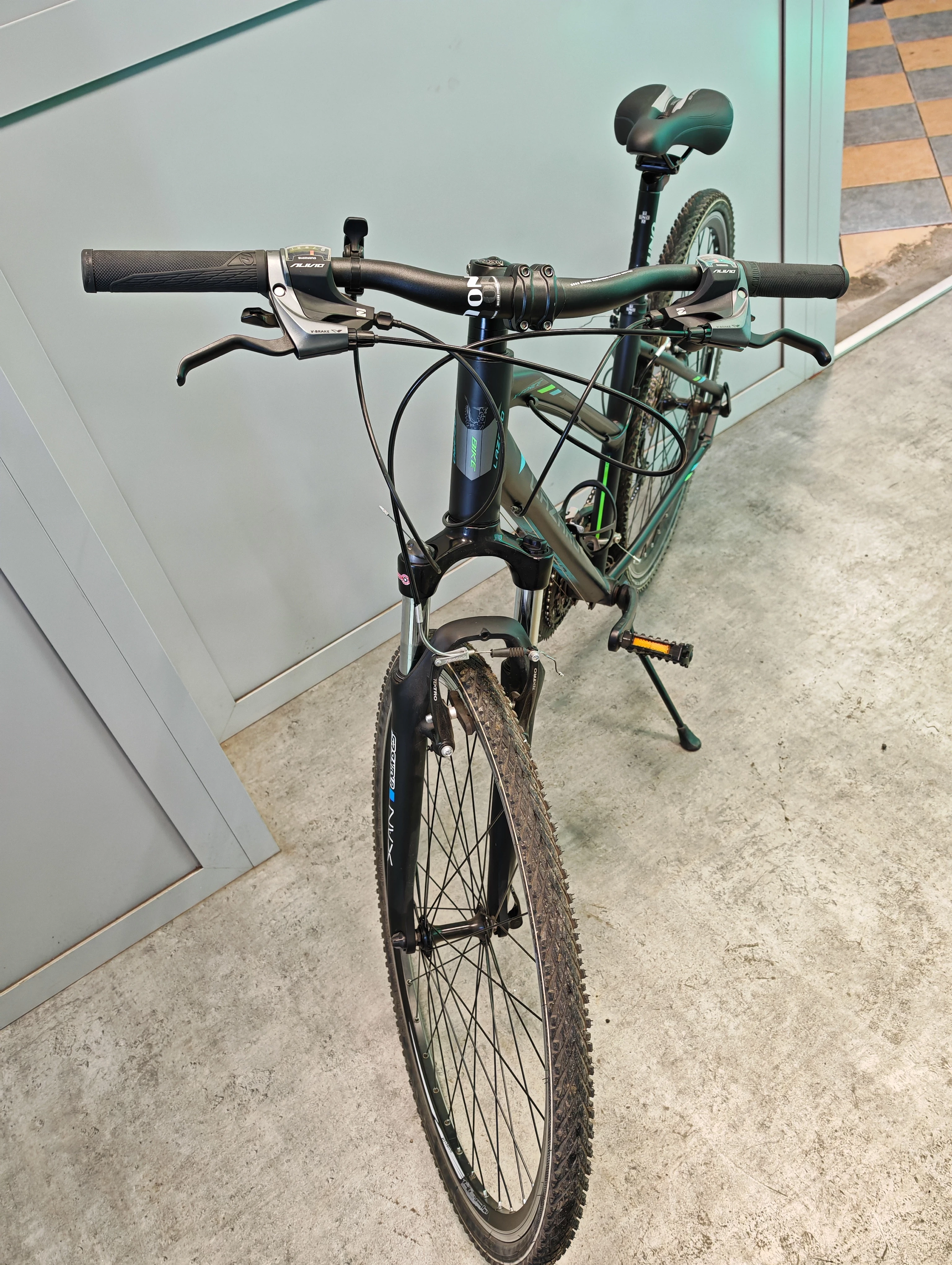 rower-cross-damski-lazaro-x-force-v4-full-deore-28-material-ramy-179-1