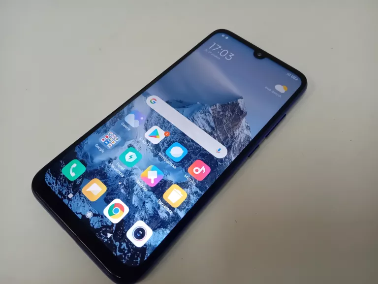 SMARTFON XIAOMI REDMI NOTE 7 4 GB / 64 GB