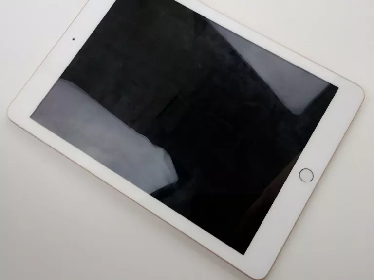 TABLET APPLE IPAD 6 GENERACJI 32GB