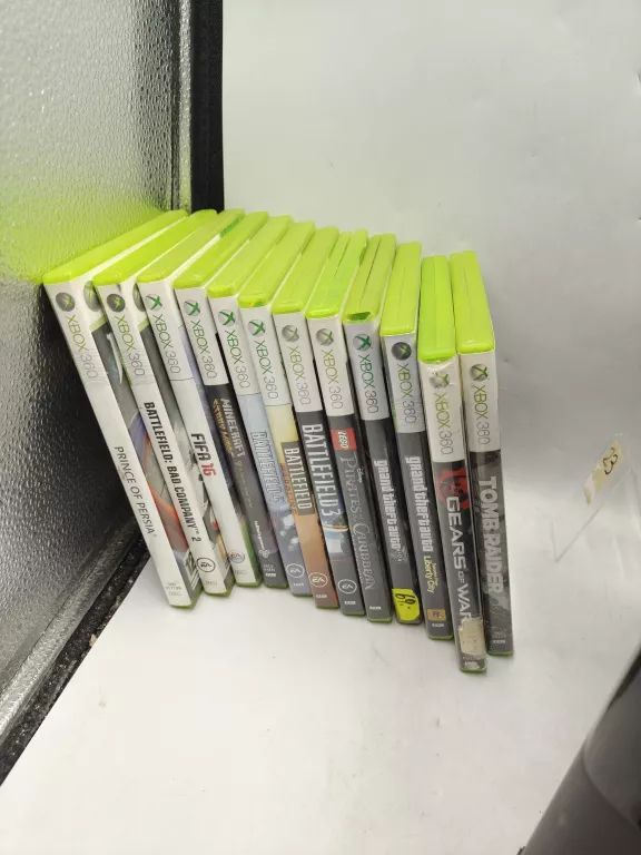 KONSOLA XBOX 360 E 4 + 250GB+ GRY