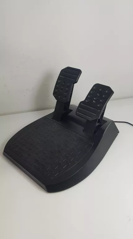 KIEROWNICA THRUSTMASTER T150 + 2 PEDAŁY – ZESTAW WYŚCIGOWY
