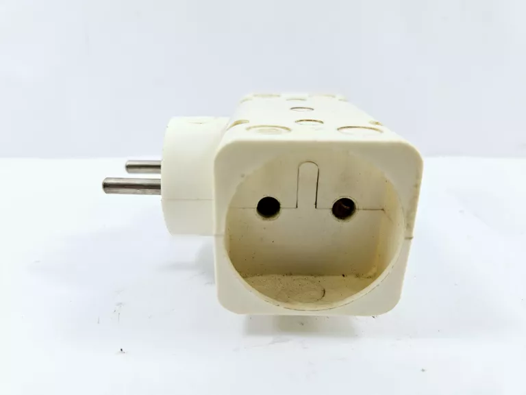 ZŁODZIEJKA ROZGAŁĘŹNIK ELEKTRYCZNY Z UZIEMIENIEM