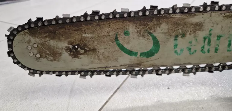 pila-lancuchowa-pilarka-spalinowa-progordon-kl-4500-opis-zawiera-baterie-250685-2006716