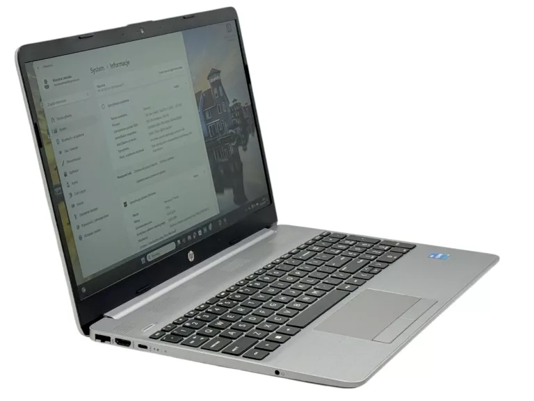 LAPTOP HP 250 G9 I3-1215U / 8 GB / 256 GB