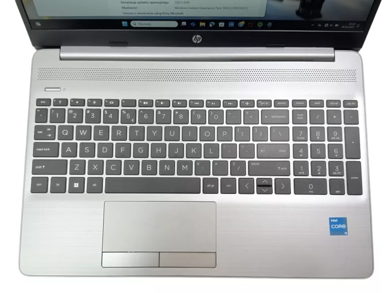 LAPTOP HP 250 G9 I3-1215U / 8 GB / 256 GB