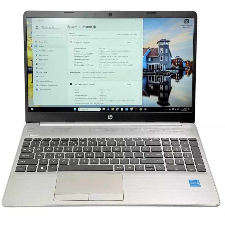 LAPTOP HP 250 G9 I3-1215U / 8 GB / 256 GB