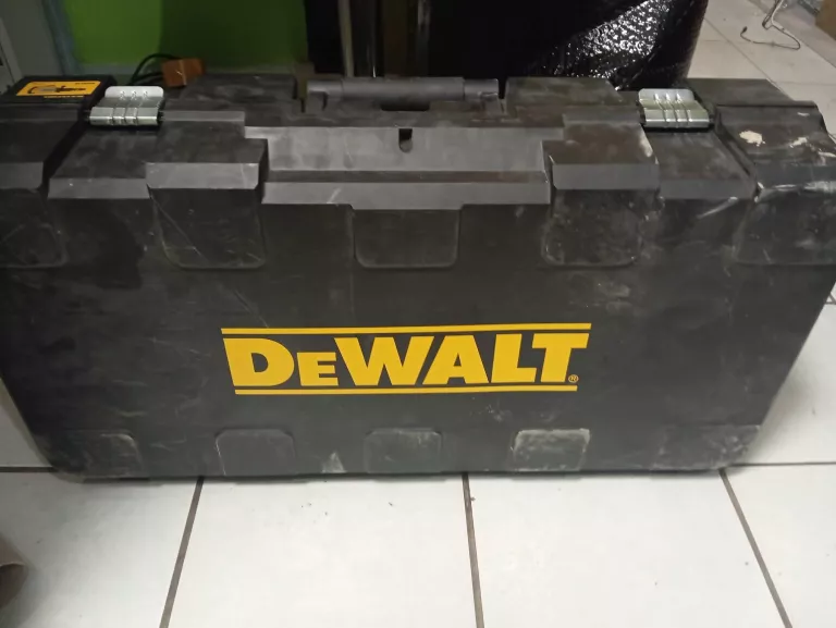 MŁOT WYBURZENIOWY DEWALT UDAROWY KUJĄCY SDS-MAX D25911K 27J 1700W 12,7KG