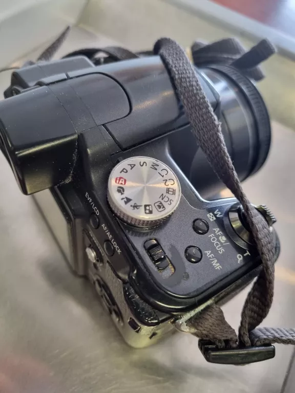 APARAT KOMPAKTOWY PANASONIC LUMIX DMC-FZ28 10MPIX