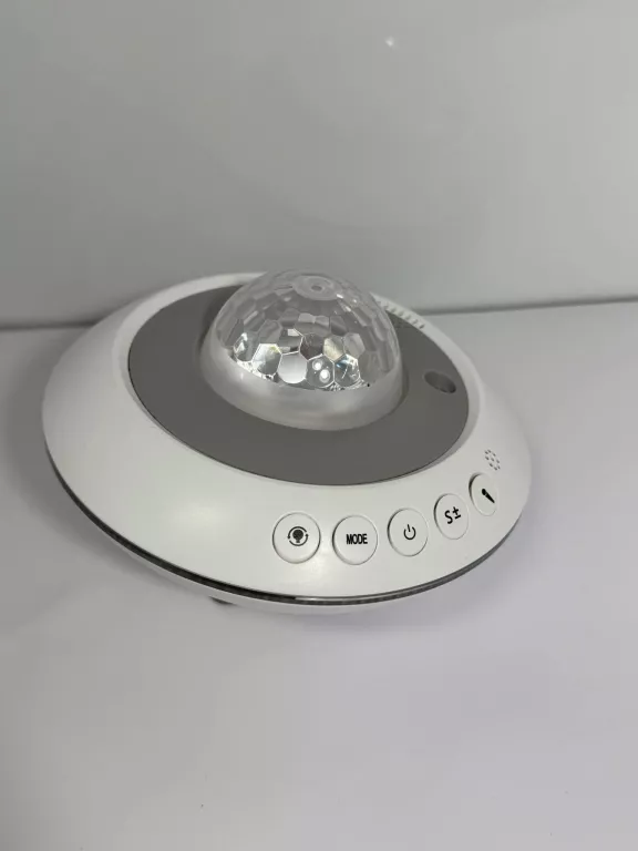 PROJEKTOR UFO