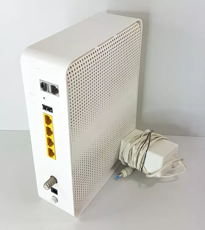 ROUTER TECHNICOLOR CGA2121 KOMPLET