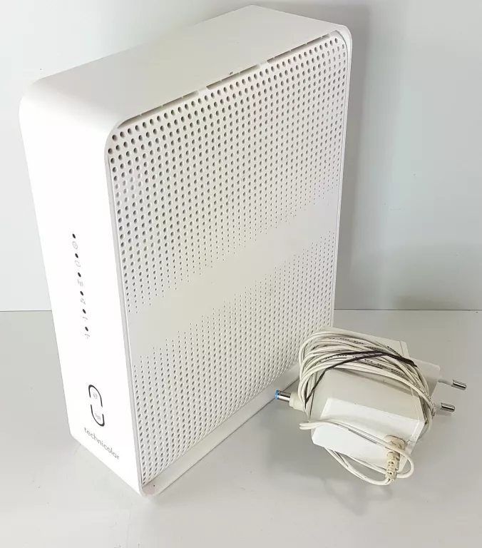 ROUTER TECHNICOLOR CGA2121 KOMPLET