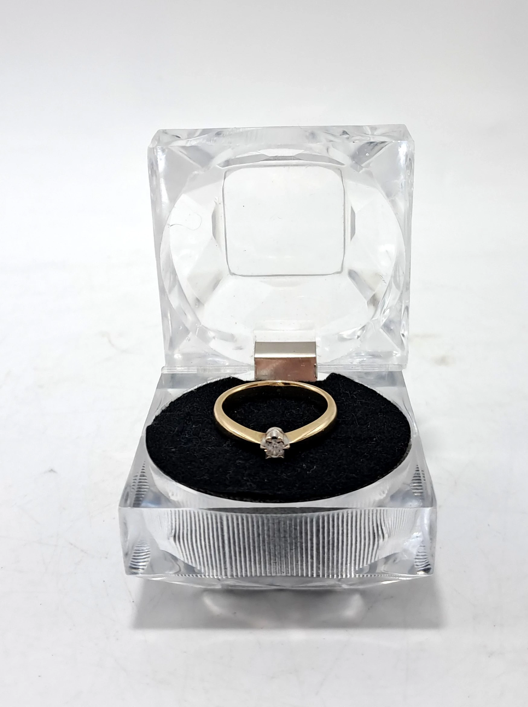 wyrob-jubilerski-uzywany-zloty-pierscionek-585324-koscielna-27a-gryfino-green