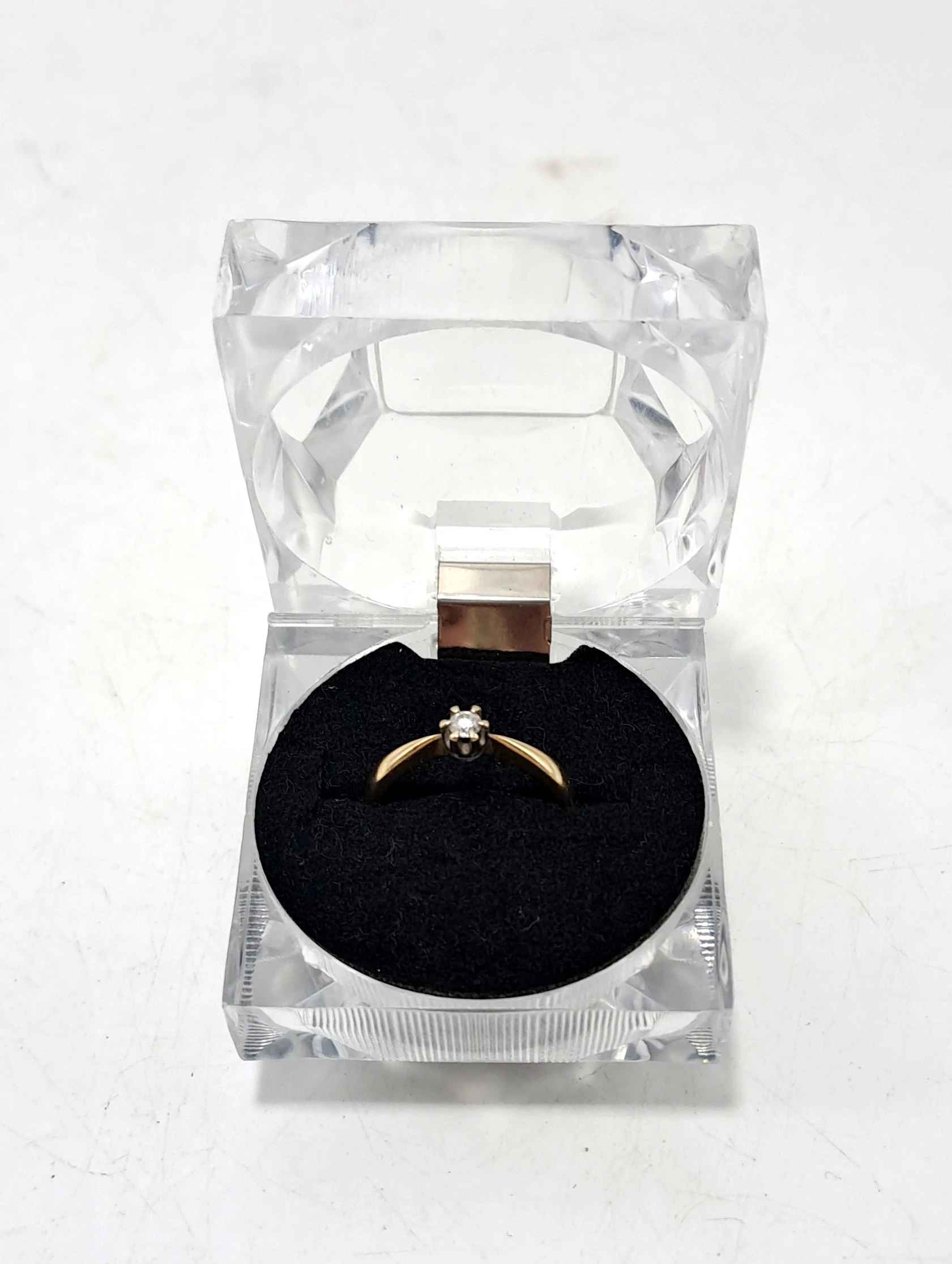 wyrob-jubilerski-uzywany-zloty-pierscionek-585324-rodzaj-2205-16