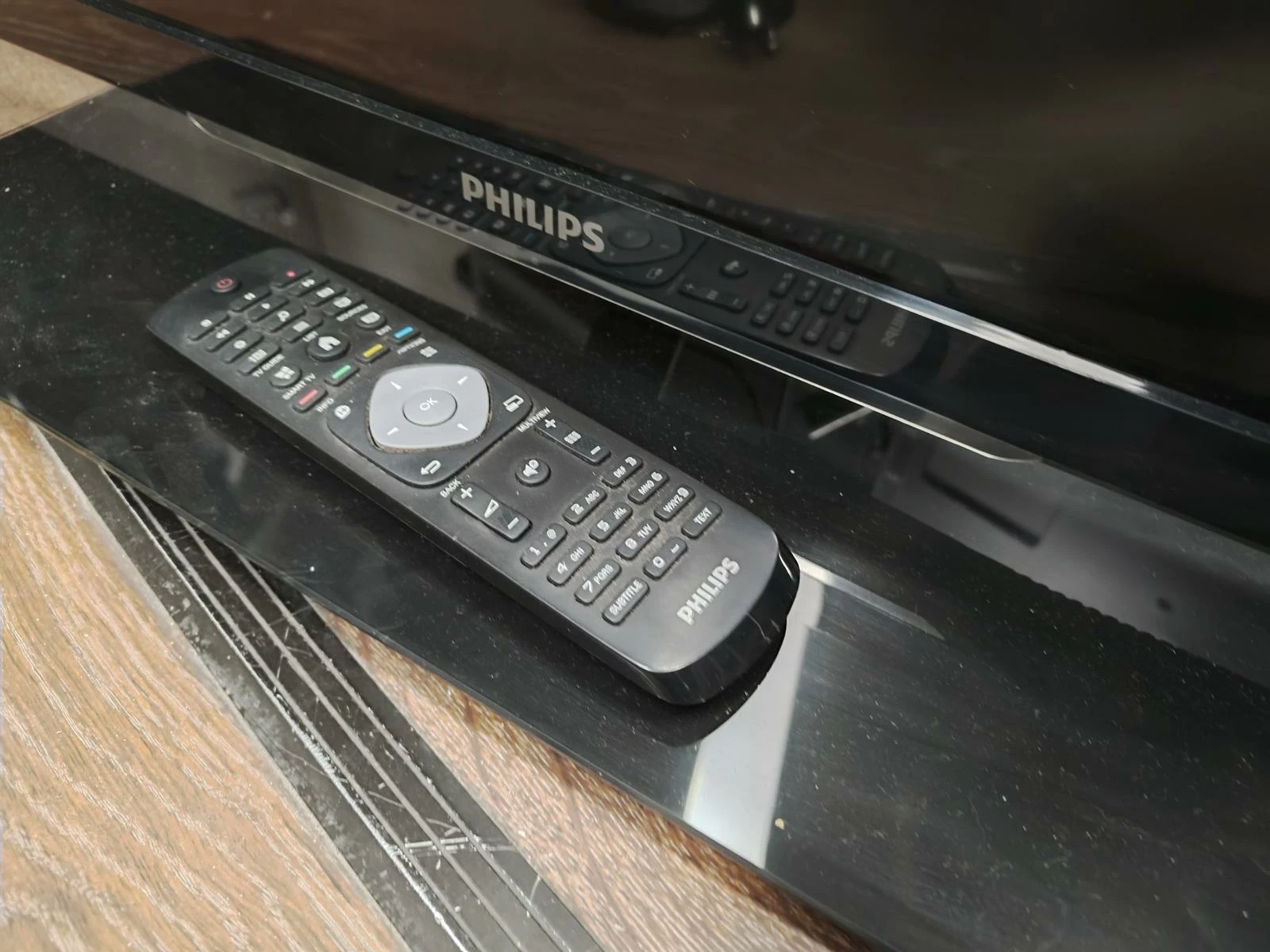 telewizor-philips-47pfl4307h12-opis-ean-gtin-4052378345586