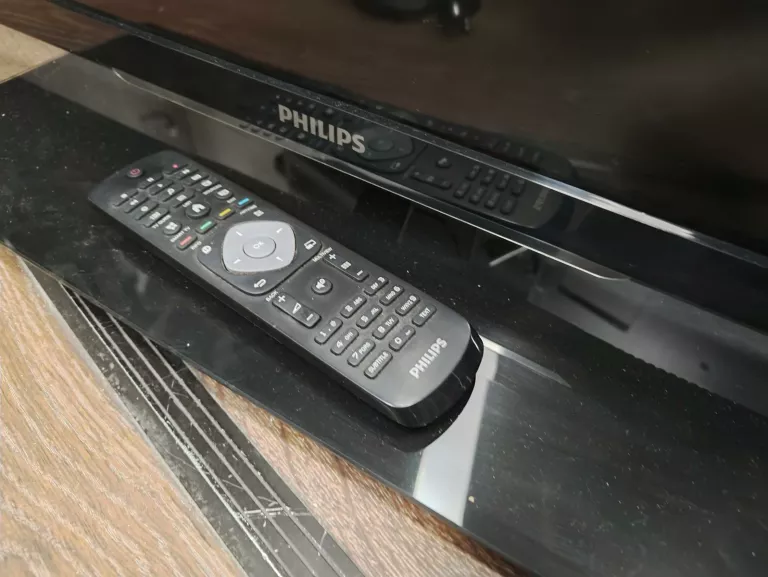 TELEWIZOR PHILIPS 47PFL4307H/12 OPIS!!!