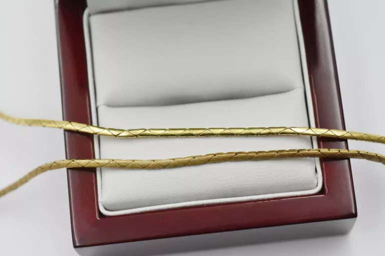 ZŁOTY NASZYJNIK Z BRYLANTAMI 6SZT. 0,18CT [585] 12,89G 40CM