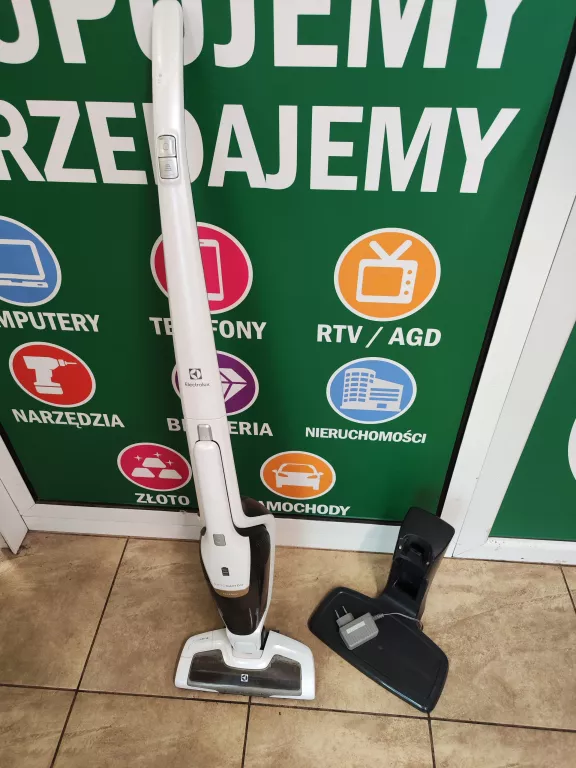 ODKURZACZ ELECTROLUX ERGORAPIDO EER7ALLRGY + ŁADOWARKA