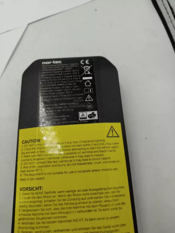 WIELOFUNKCYJNE URZĄDZENIE ROZRUCHOWE NOR-TEC 7200MAH