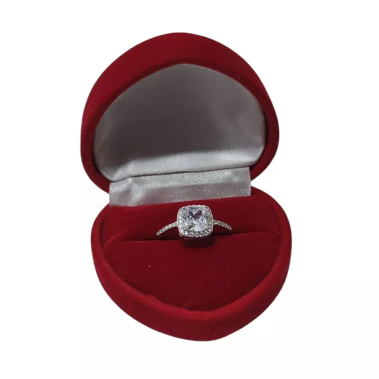 piekny-srebrny-pierscionek-z-kwadratowym-oczkiem-r15925165-g-zwyciestwa-40-lebork