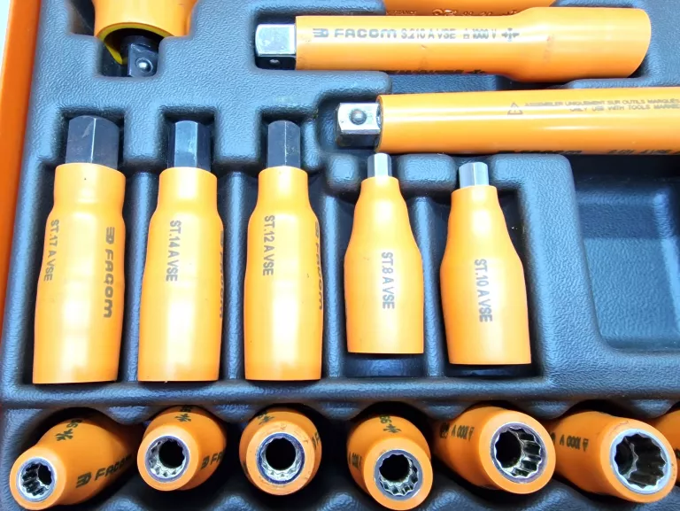 zestaw-kluczy-nasadowych-izolowanych-facom-liczba-elementow-128683-2