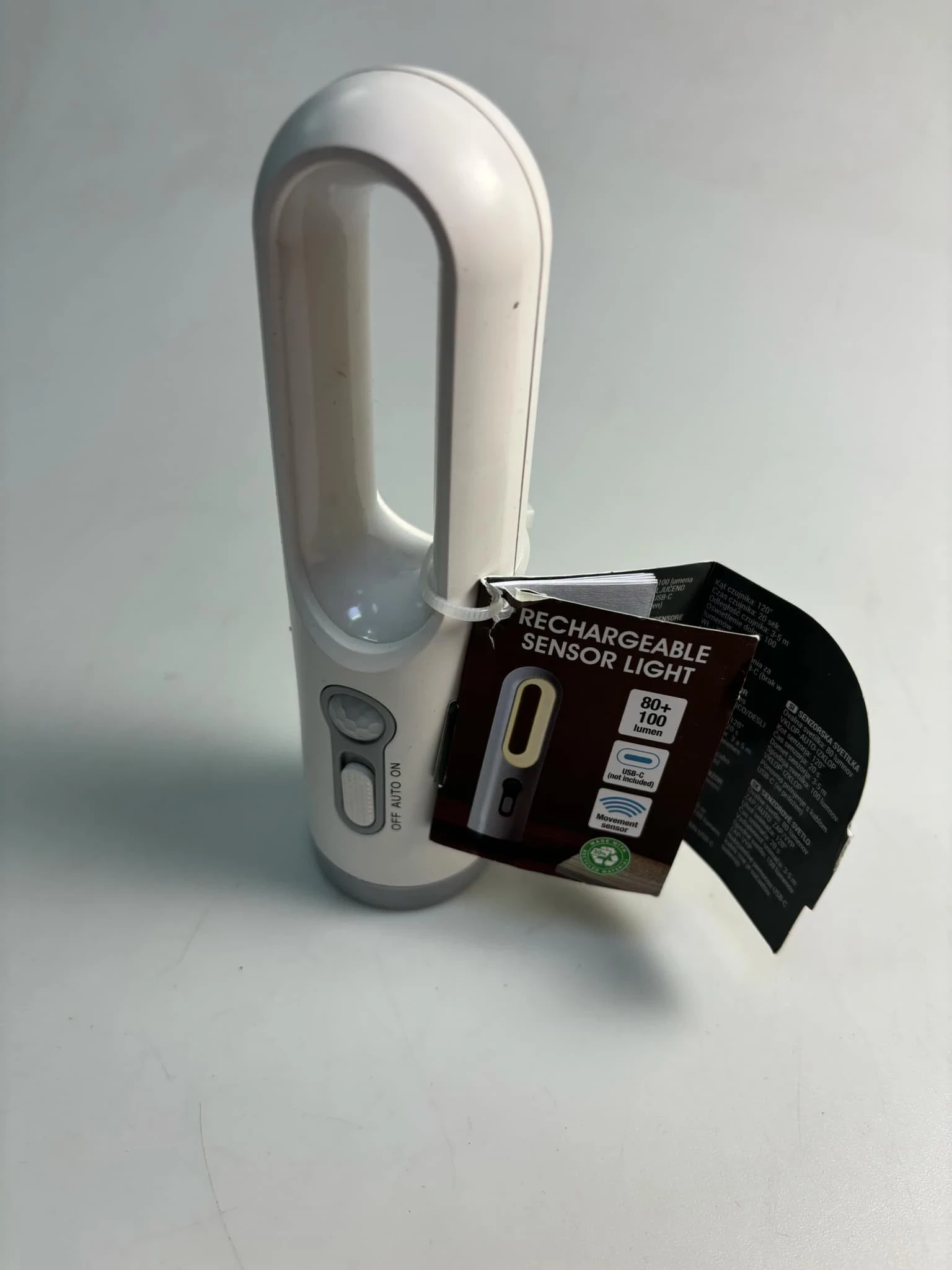 latarka-rechargeable-sensor-light-zwirki-i-wigury-1-myslowice