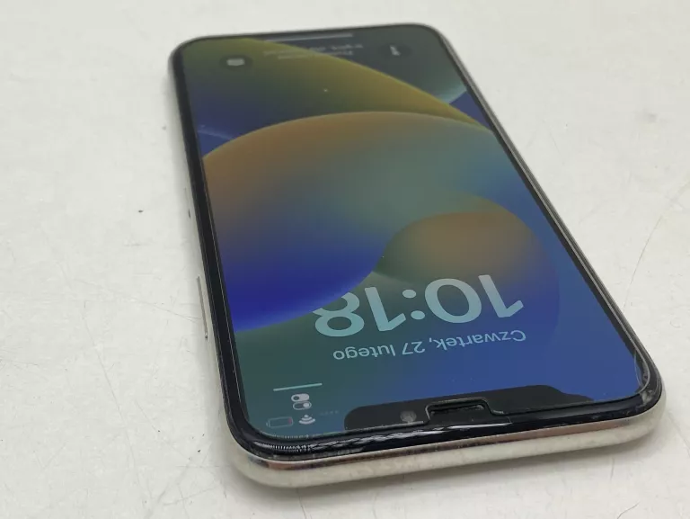 SMARTFON APPLE IPHONE X 3 GB / 64 GB 4G (LTE) SREBRNY OPIS!