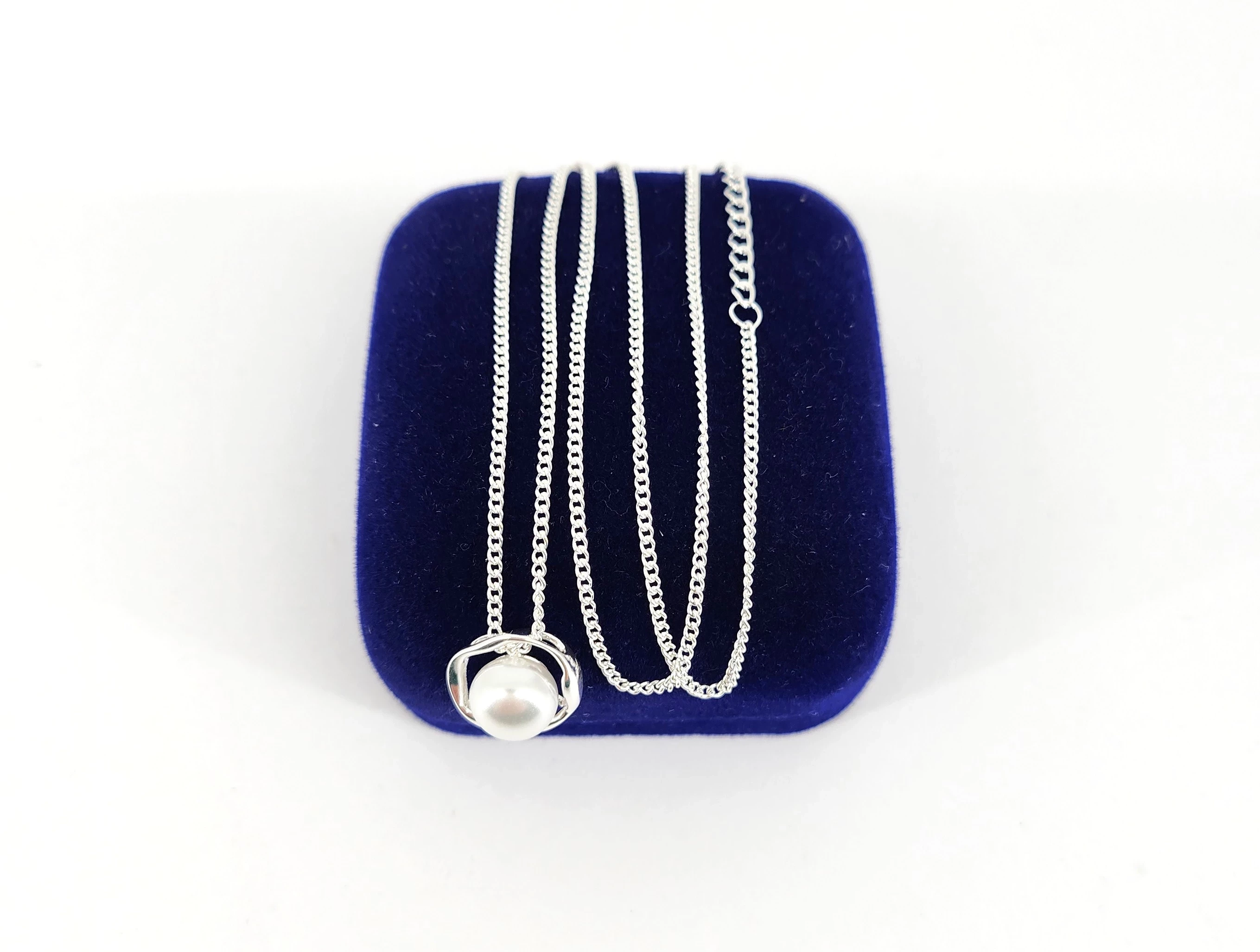 piekny-srebrny-lancuszek-z-perelka-308g-925-44cm-ean-gtin-0074123569850
