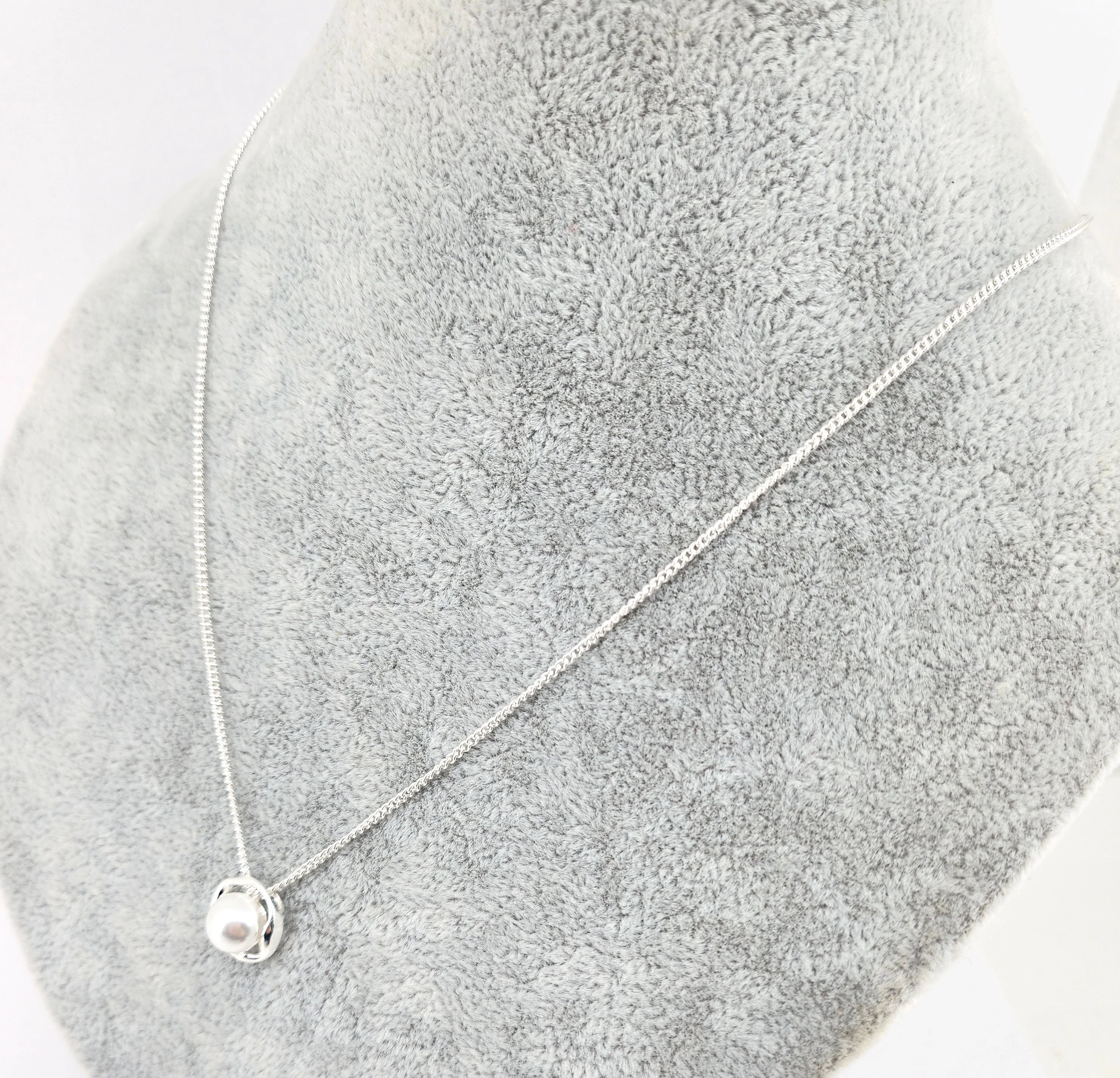 piekny-srebrny-lancuszek-z-perelka-308g-925-44cm-dlugosc-calkowita-44