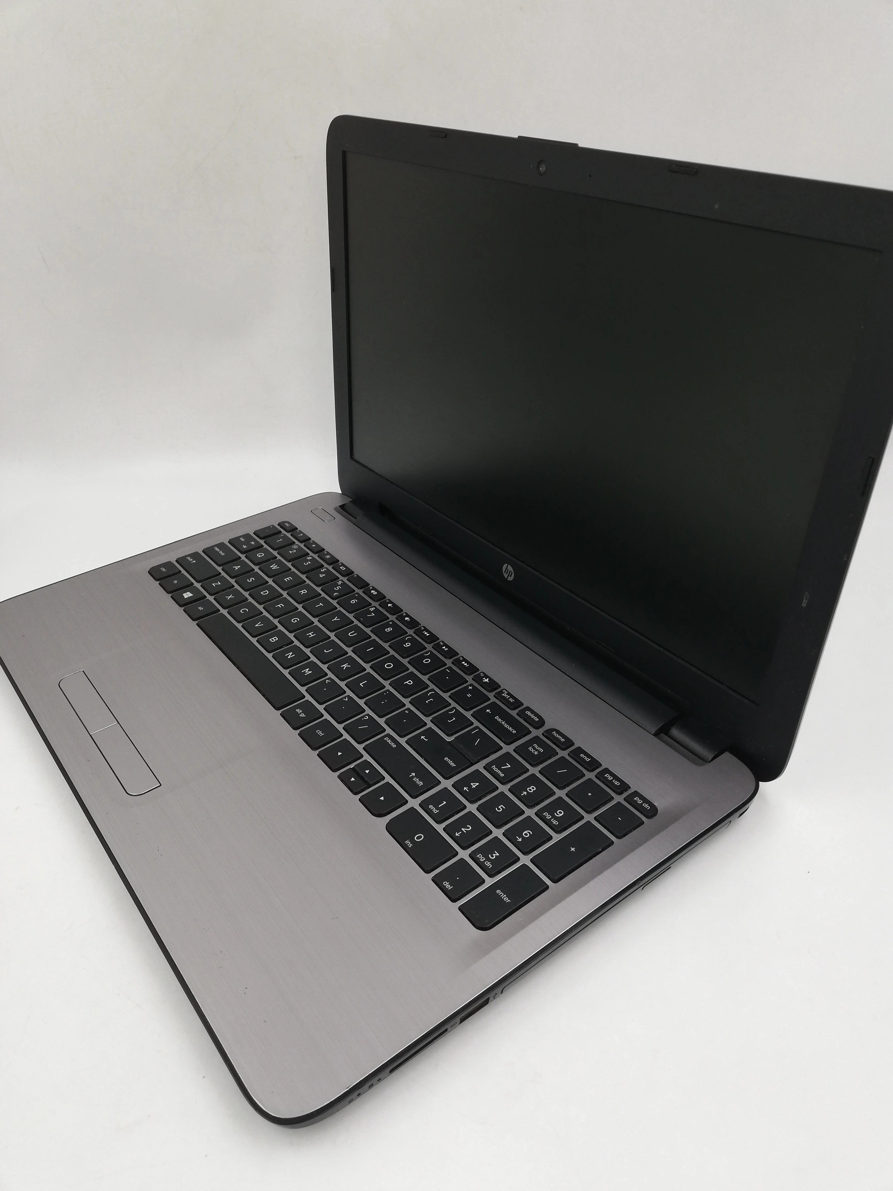 laptop-hp-hq-tre-71025-5004gb-i3-mysz-torba-zas-rozdzielczosc-px-4474-60
