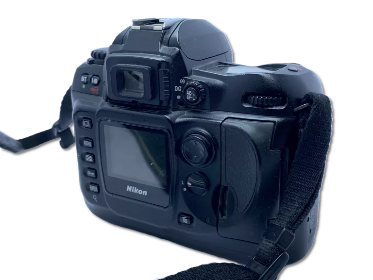 APARAT NIKON D100  BODY