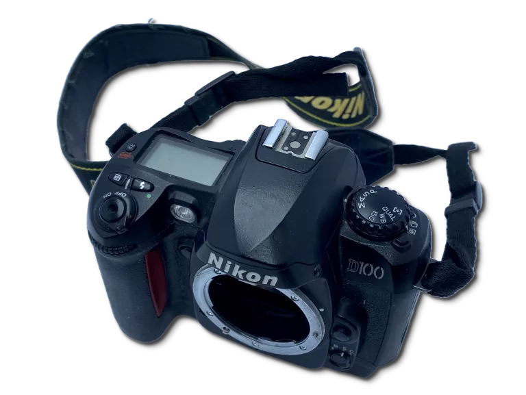 APARAT NIKON D100  BODY