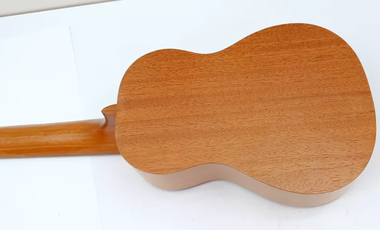 UKULELE LUNA PEACE&LOVE + POKROWIEC