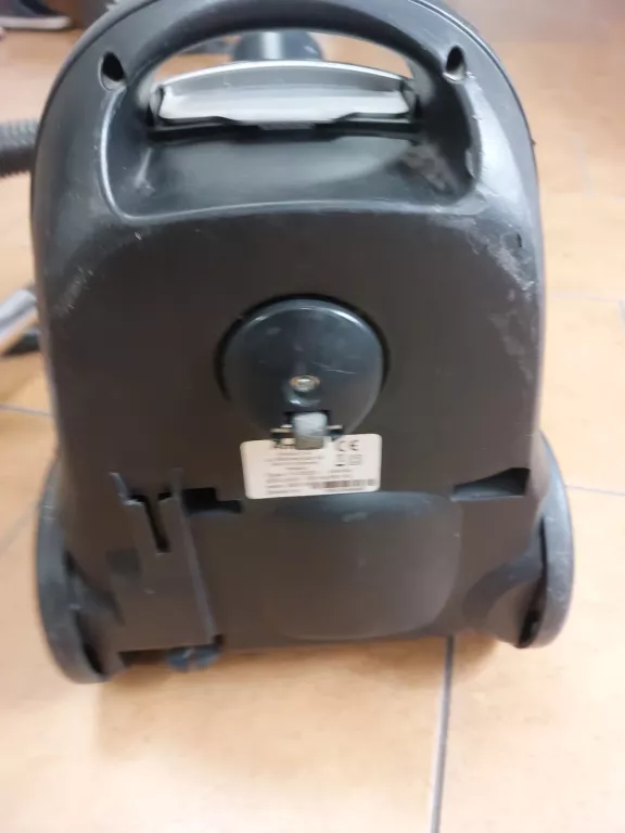 ODKURZACZ WORKOWY AMICA VIENTO VI 2033 900W