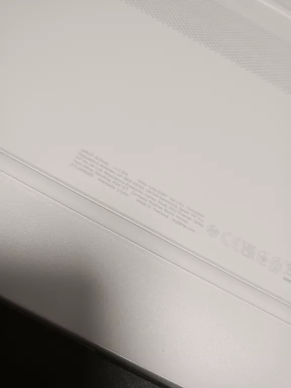 LAPTOP HP 255 G10 15.6 + ZASILACZ + MYSZKA
