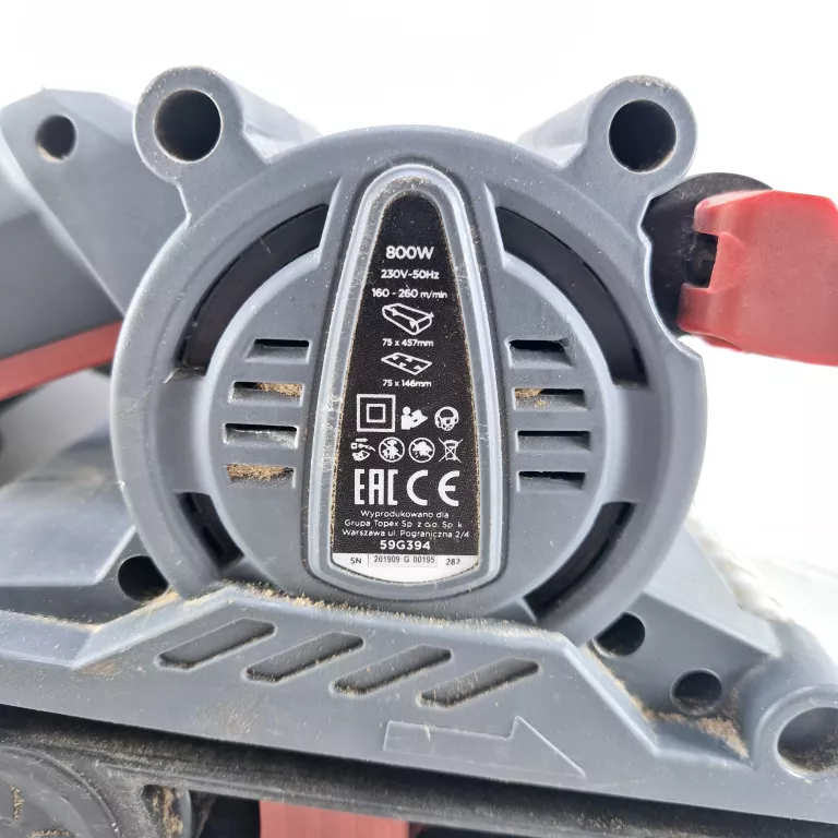 GRAPHITE SZLIFIERKA TAŚMOWA CZOŁG 800W