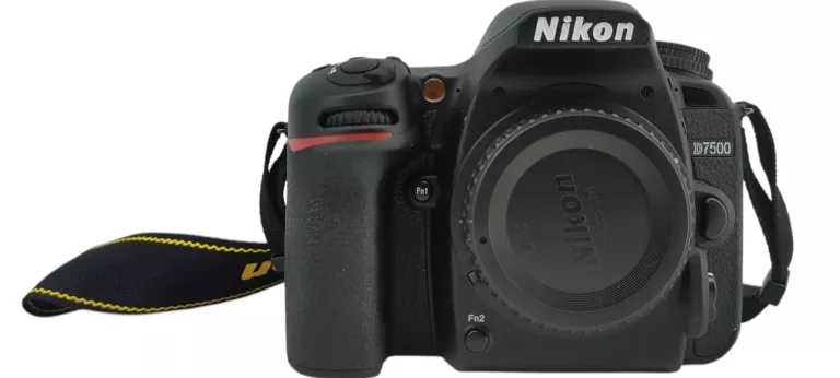 APARAT NIKON D7500 + NIKKOR 18-140 KOMPLET