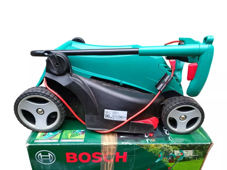 KOSIARKA ELEKTRYCZNA  BOSCH ROTAK 370 R