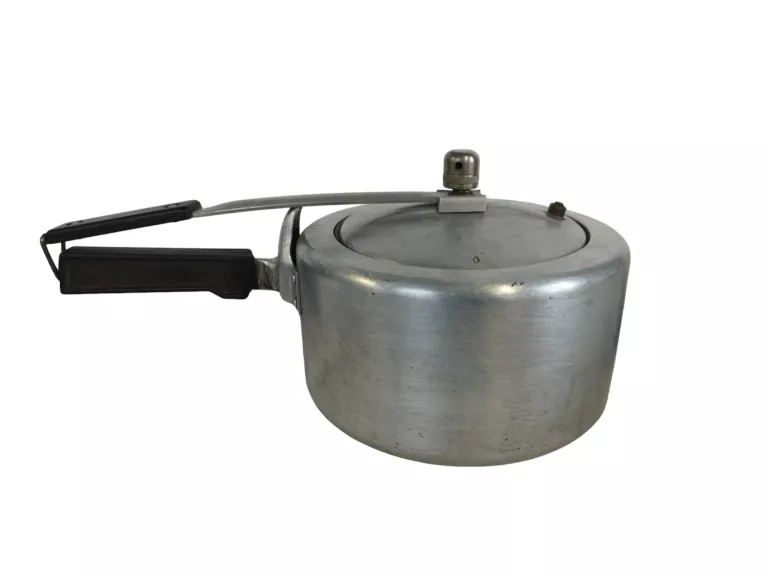 szybkowar-prl-srebrny-ketrzynskiego-6-gizycko-kdt