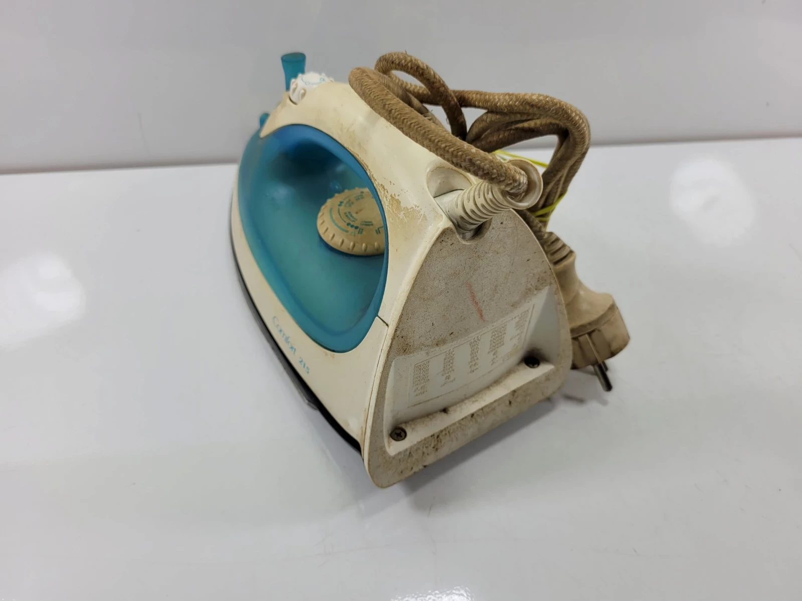 zelazko-philips-comfort-215-stan-11323-2