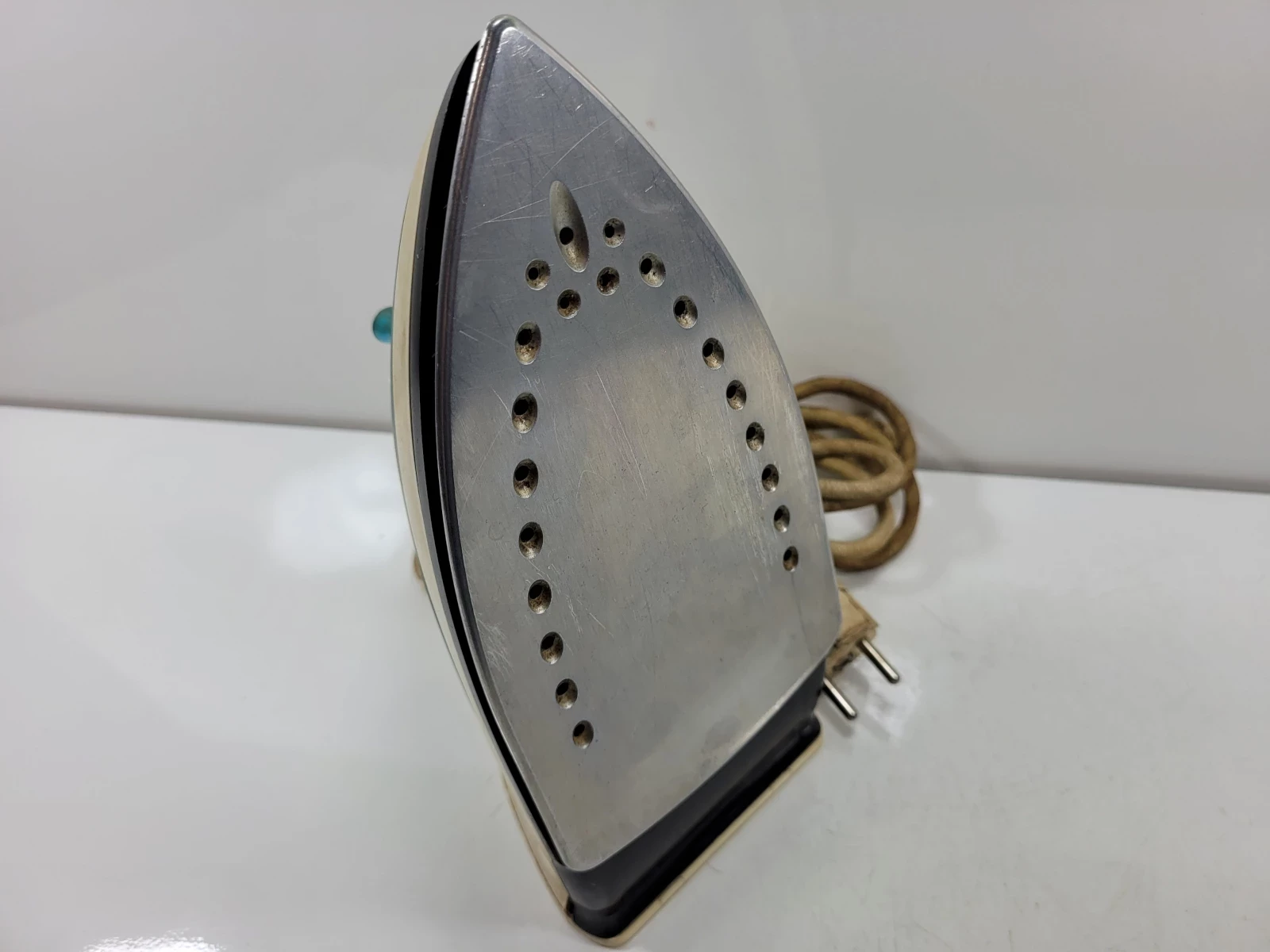 zelazko-philips-comfort-215-moc-145000