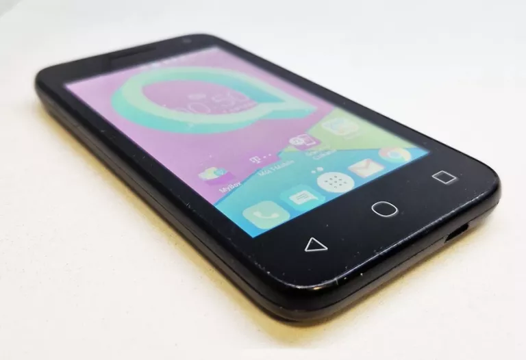 TELEFON ALCATEL 4034D 32/32MB