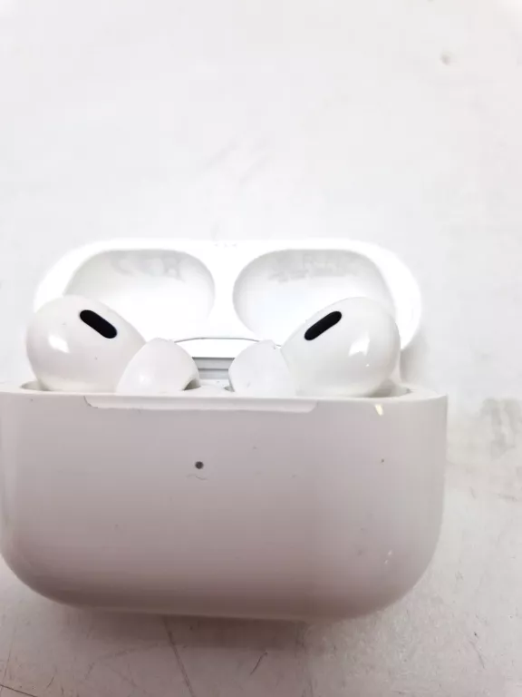 APPLE SŁUCHAWKI AIRPODS PRO (2. GENERACJI) Z ETUI ŁADUJĄCYM MAGSAFE (USB-C