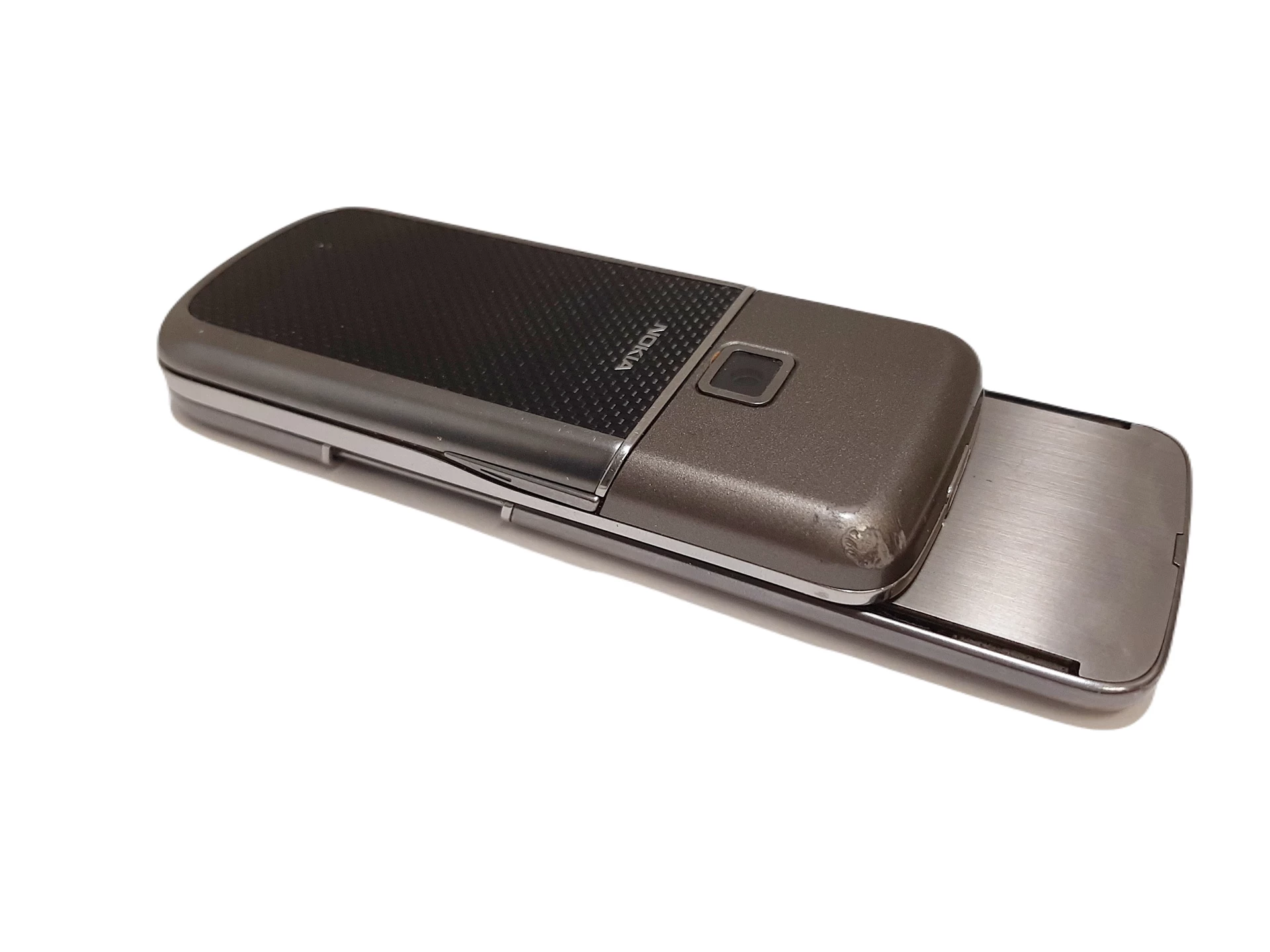 telefon-nokia-8800-carbon-arte-8800e-1-carbon-arte-4-gb-rm-233-3g-typ-202685-212933